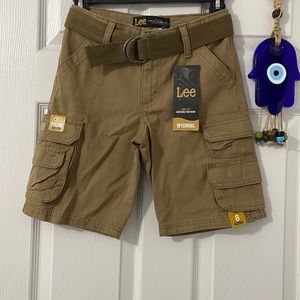 LEE Cargo Shorts NWT Size 8 R with SO MANY Functional Pockets Belt Included